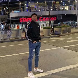 Meet your Posher, Victor